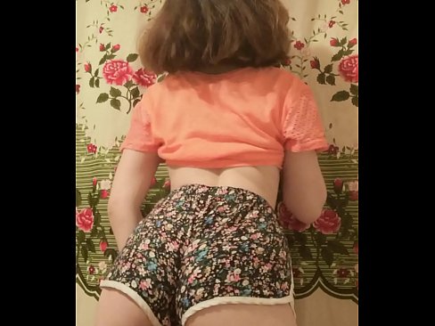❤️ Nena jove sexy despullant-se els pantalons curts davant la càmera ❤️ Porno fb al ca.hqpornvideos.ru